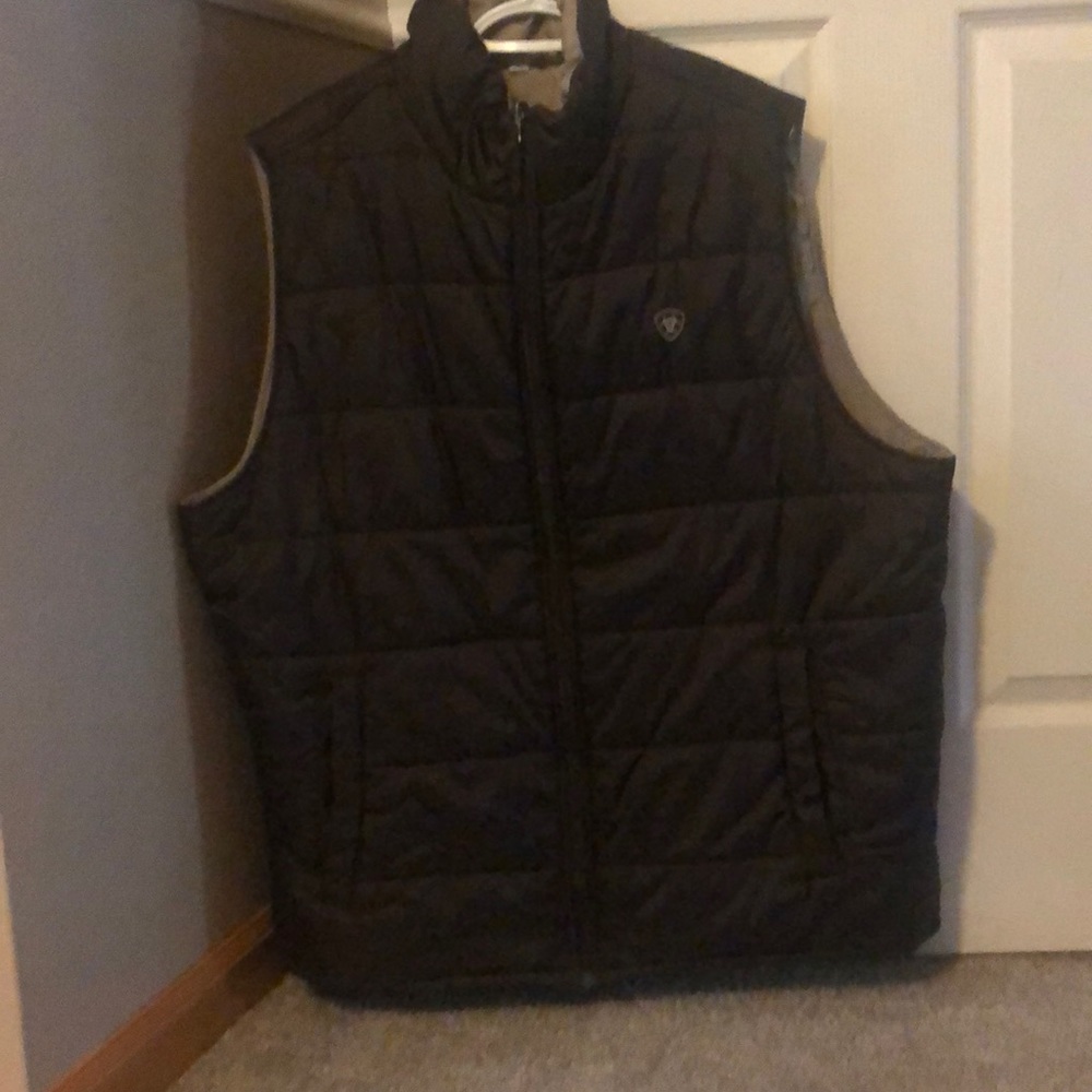 Ariat reversible brown vest. XXL